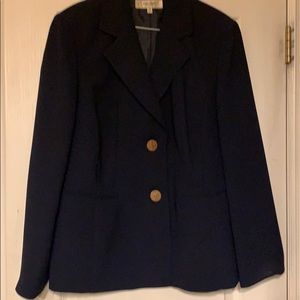 Jones studio blazer